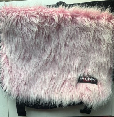 Eastpak Umhängetasche Rosa Plüsch - Bild 1 von 3