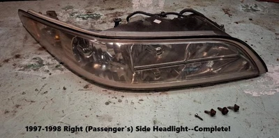 1997-1998 LINCOLN MARK VIII RIGHT(Passenger's)SIDE Headlamp/Headlight-COMPLETE! Foto 1 de 4