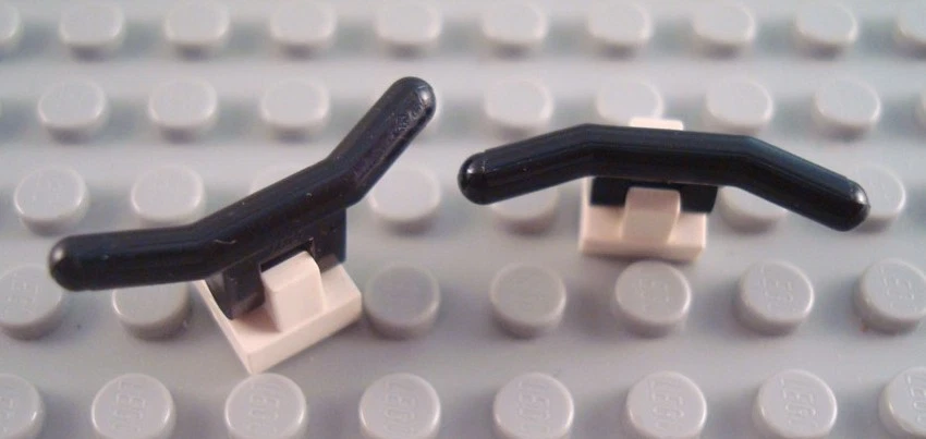 LEGO Manillar Negro con Base Blanca Foto 1 de 1
