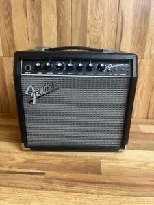 FENDER CHAMPION 20 (PSV010968) - Picture 1 of 4
