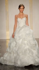 Designer Lazaro 3213 Ivory Wedding Dress Retail $5,300 Fits sz 8/10 - Picture 1 of 7