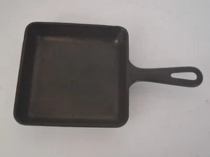 Vintage Rare Griswold No 3 (2103) Cast Iron Square-Fry Skillet Erie PA Antique  - Bild 1 von 10