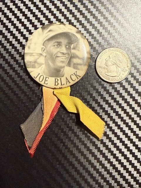 VINTAGE 1950s JOE BLACK Brooklyn Dodgers PM 10 Pin w/Ribbon EX Condition 1 1/2" - Image 1 of 1
