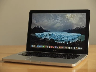 Apple MacBook 5,1 (2008) 13 Zoll/Core2Duo 2,0 GHz/4GB RAM/128GB SSD/Monterey - Bild 1 von 4