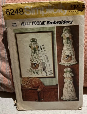 VTG Simplicity 6248 Hollie Hobbie Embroidery Doll Pillow Sewing Pattern  - Image 1 of 3