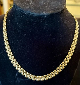 Vintage Monet Necklace Gold Tone Chain Link Signed 17" Long Mob Wife - Picture 1 of 5