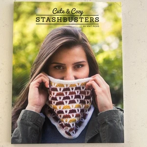Süße & gemütliche Stash Busters von Knit Picks Strickmuster Buch Hausschuhe Schal - Bild 1 von 12