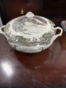 Johnson Bros Friendly Village Soup Tureen - Picture 1 of 8