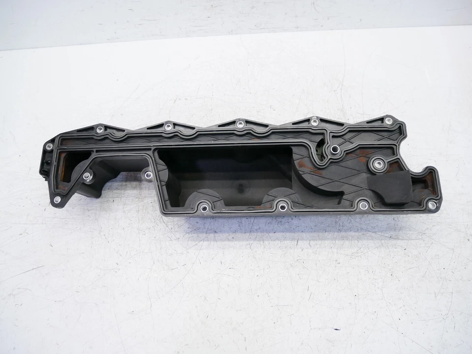 Rocker / Valve cover for 2012 Volvo XC90 XC 3.2 AWD Petrol B6324S5 243HP - Image 1 of 2