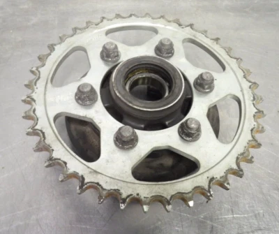 00-02 Kawasaki Ninja ZX6R y 05-08 ZZR600 piñón trasero con buje de rueda portador Foto 1 de 2