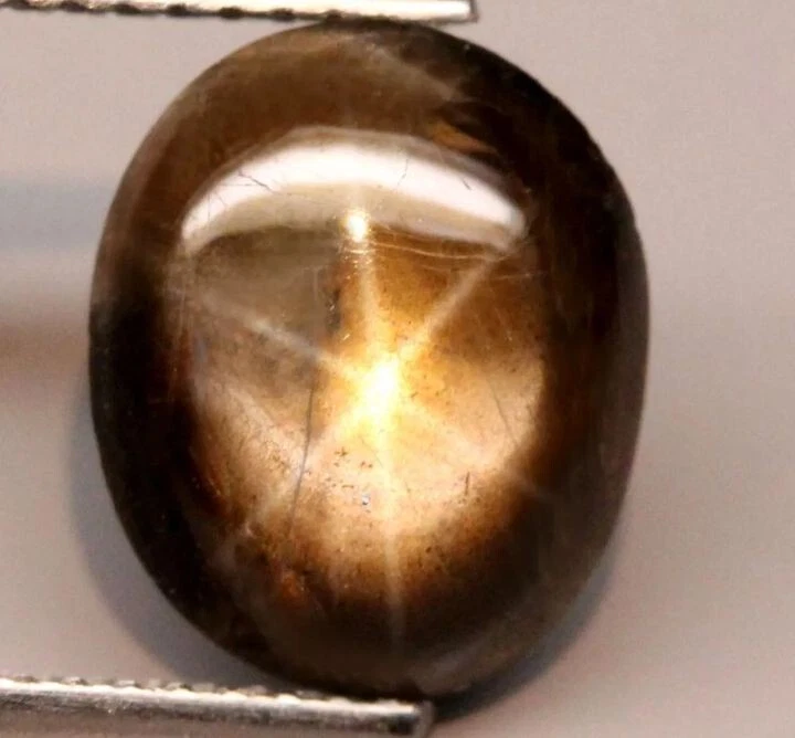 Cabujón de zafiro estrella natural de 3,80 quilates Foto 1 de 1