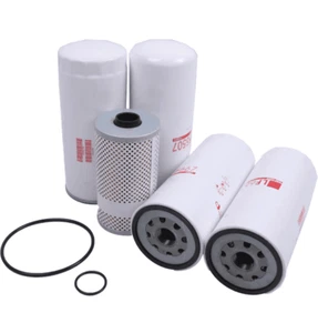 Kit filtro LF667(X2) LF3654 FF5507 FF5369 compatibile per cambio olio Volvo D13 - Foto 1 di 4