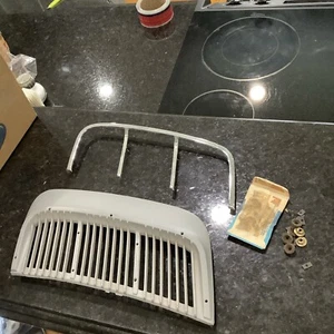 Nos 1969 Mustang Coupe Convertible Quarter Ornament C9ZZ-6528033-Y W Chrome - Picture 1 of 5