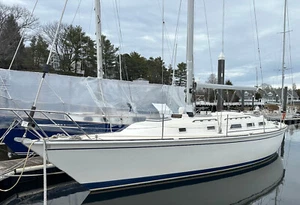 1984 Pearson 36.5' Sailboat - Inboard Diesel - New Hampshire - Picture 1 of 27
