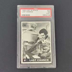1966 Lost In Space #20 Mint PSA 7 "Last Chance" Robot & Crew Card - Picture 1 of 2