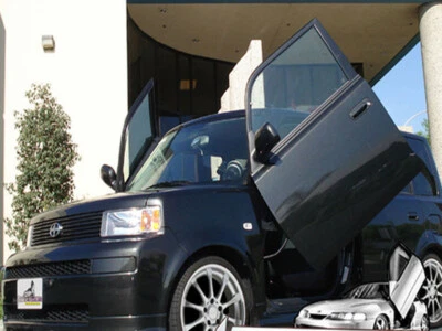 Puertas verticales VDCSCXB0406 Lambo Kit de puerta vertical para 2004-2007 Scion xB Foto 1 de 4