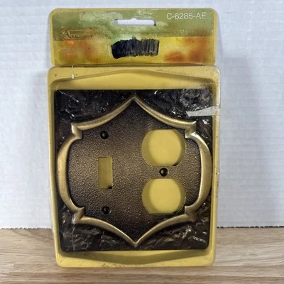 De Colección Amerock Antiguo Latón Monterey Interruptor Único y Cubierta de Placa de Salida Gótica Foto 1 de 4