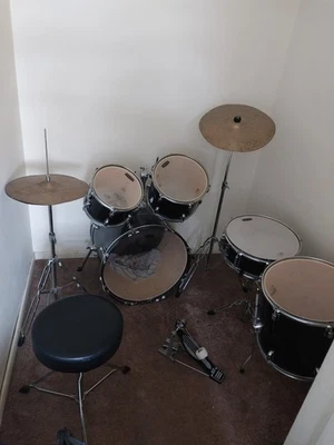 Tornado Drum Kit 5 Piece In Black Used (Kicker Snapped) With Sticks And Seat - Image 1 of 4