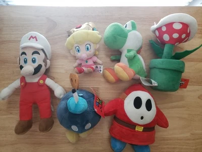 Lote de 6 Juguetes de Peluche Super Mario Princesa Melocotón Mario Yoshi Bomba Foto 1 de 4