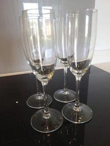 4 x Champagne Flute Glasses - Plain Standard Champagne Flutes - Picture 1 of 2
