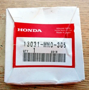 JUEGO DE ANILLOS HONDA MAGNA 13031-MN0-305 CONJUNTO DE ANILLOS 0,50 SOBRE TALLA 87-88 VF700 VF750 - Imagen 1 de 1