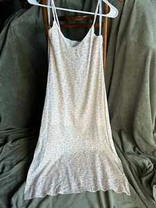Charlie Holiday Lina Midikleid Leopardenmuster Pacsun USA Größe 4 Neu mit Etikett - Bild 1 von 7
