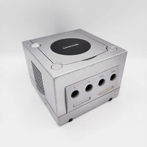 Console Nintendo GameCube Argento Platinum PAL completa di cavi BUONE CONDIZIONI - Foto 1 di 8