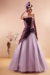 HBH Brautmode I schlichtes Abendkleid Ballkleid Winkeloptik lila Gr.52,54,56 - Bild 1 von 2