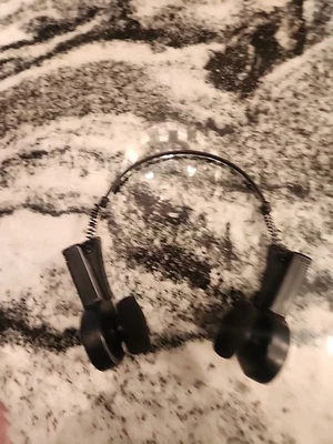 1990s Vintage Realistic 12-146 AM/FM Stereo-Mate Headset Radio Tested Works - Image 1 of 4