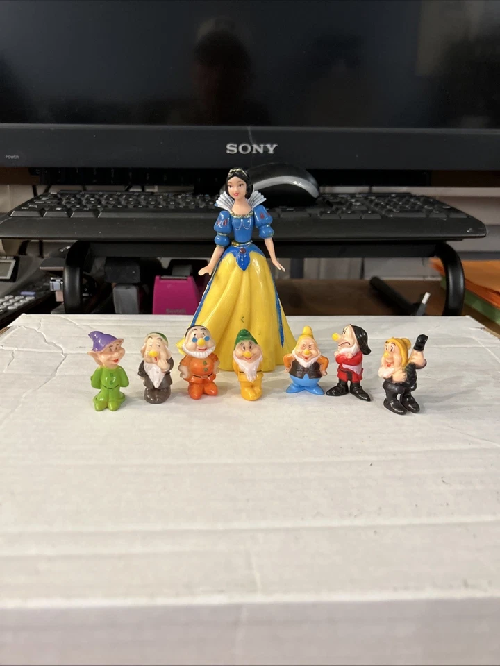 Lote de 8 peças de decoração de festa Branca de Neve e o Anão pacote de presente  - Imagem 1 de 4