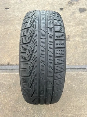Winterreifen 245/45 R19 102V XL Pirelli Sottozero Winter 240 Serie 2 RFT MOE 6mm - Bild 1 von 2