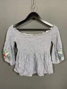 HOLLISTER Top - Size Small - Floral - New With Tags - Women’s - Picture 1 of 3