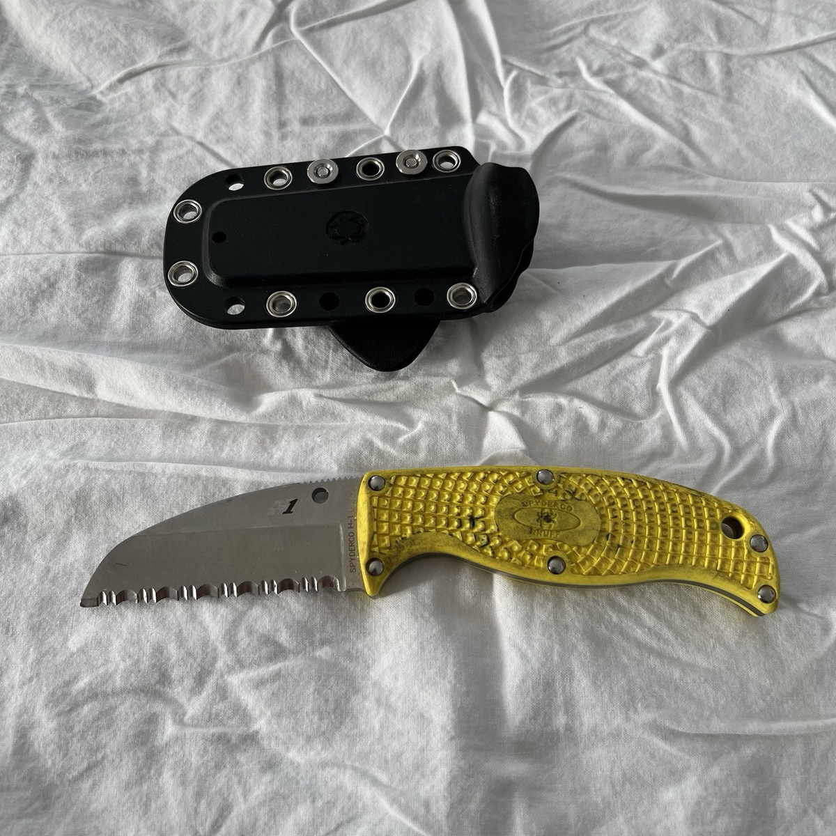 Spyderco Plastic Handle Collectible Knives, Swords, Blades Spyderco Plastic Handle Collectible Knives, Swords, Blades