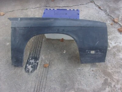 Guardabarros delantero derecho Dodge Omni Rampage Plymouth Horizon Scamp 1979-1983 nuevo de stock Foto 1 de 4