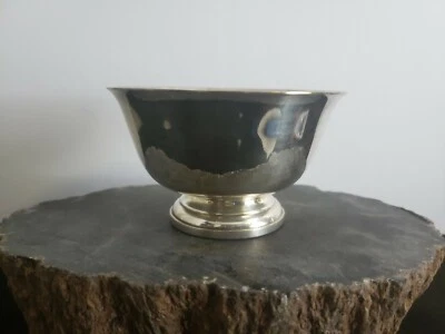 Vintage WM Rogers Paul Revere Silverplate Reproduction Design Cup 4"x4"x2" 90.4g - Image 1 of 4