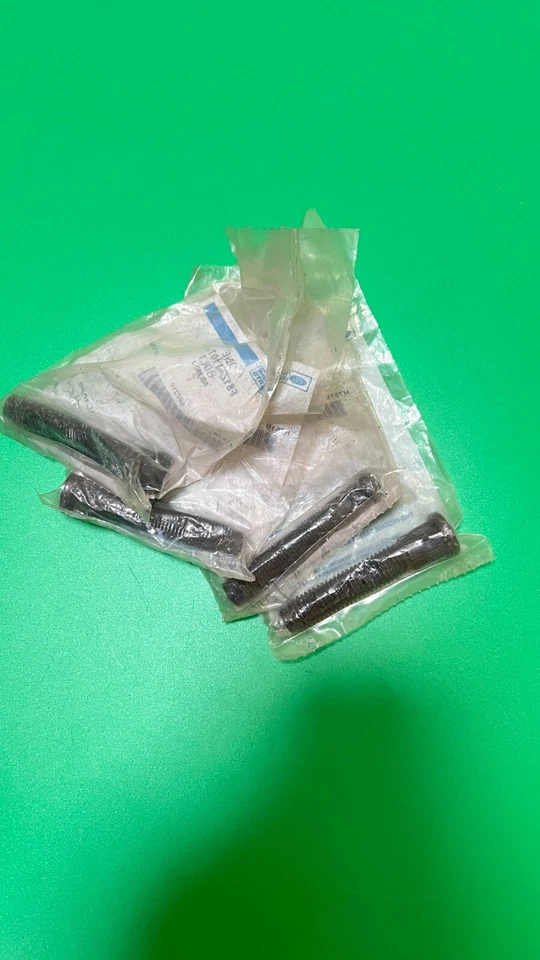 4x Tacos de rueda traseros/delanteros Dorman 610-424 para Ford F-250 Super Duty 99-03 Foto 1 de 2