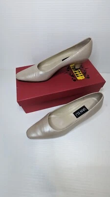 Vaneli女式Gary Sand珍珠Nappa高跟鞋低跟鞋7 — 第 1/4 张图片