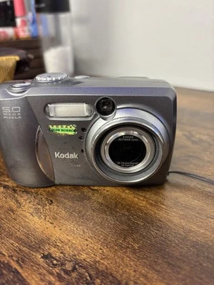 Kodak EasyShare DX4530 Compact Digital Camera 5.0MP Silver - Image 1 of 4