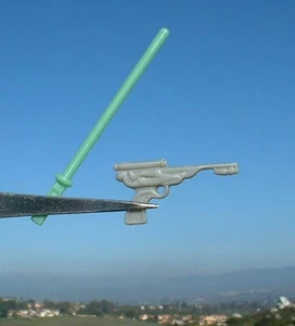 2 LOT CUSTOM  Palace Blaster Weapon&2"Green Handheld Lightsaber Vintage Star War - Picture 1 of 2