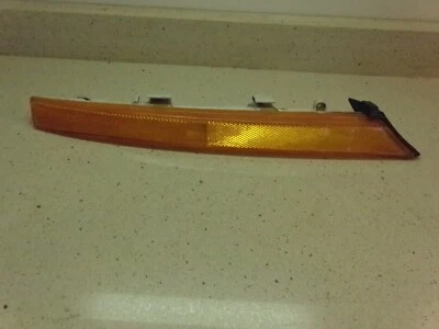 Новый из старых запасов MB377282 1983-1988 Dodge Colt Mitsubishi Mirage Lancer правая передняя габаритная лампа - Изображение 1 из 4