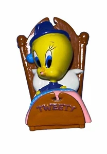 Titi in Bed Figure - Tweety in Bed Figure / TM & Warner Bros / Collector 2000 - Picture 1 of 5