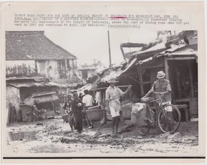 HORST FAAS : JAKARTA POVERTY * INDONESIA * VINTAGE 1966 INDONESIAN press photo - Picture 1 of 2