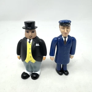 Thomas the Train Sir Topham Hatt & Conductor 1995 Britt Allcroft 3,75" Figur - Bild 1 von 5