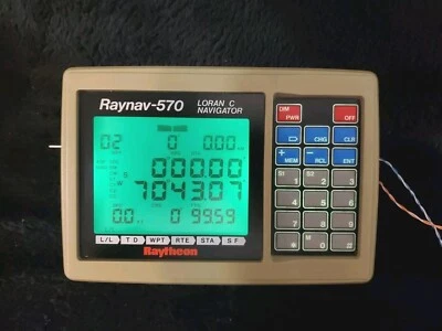 Unidad principal de navegador marino Raytheon Raynav-570 Loran C funciona Foto 1 de 4