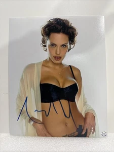 Angelina Jolie (actress) signed Autographed 8x10 photo - AUTO with COA - Picture 1 of 2