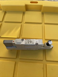 SMC SV3100-5FU / SV300-N0-P SOLENOID VALVE - Bild 1 von 5