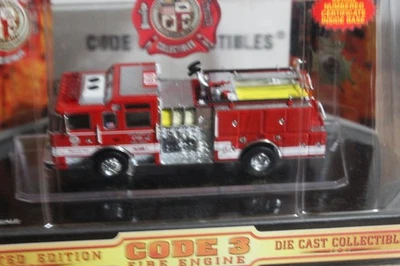 2001 Code 3 Collectible LA County Pierce Side Mount Pumper 88 - Image 1 of 4