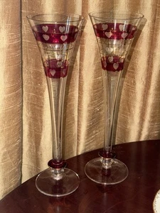 SET (2) VINTAGE L'AMOUR RUBY CRYSTAL CHAMPAGNE 11" GLASS WITH HEARTS - Picture 1 of 6