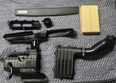 22-25 AUDI S3 AIR INTAKE 2023-2025 AND AIR DUCT AND HOSE - Image 1 of 4