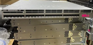 Cisco WS-C3850-24XS-S 24 Port SFP+ Ethernet Switch w/2x 715W PSU - Afbeelding 1 van 4